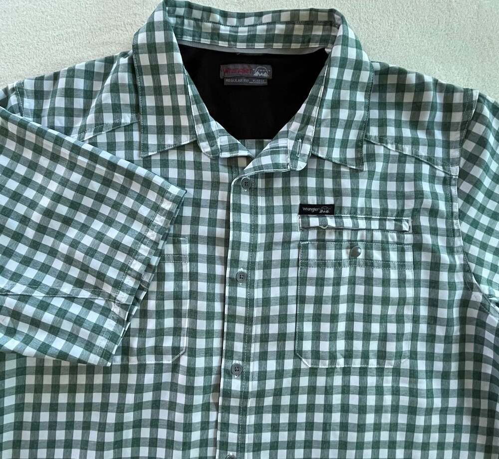 Wrangler Short Sleeve Performance Outdoors Shirt Men’s XL